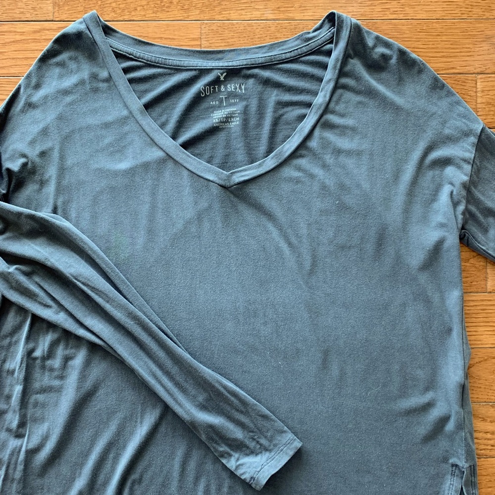 American Eagle Long sleeved grey soft and sexy tee in extra small